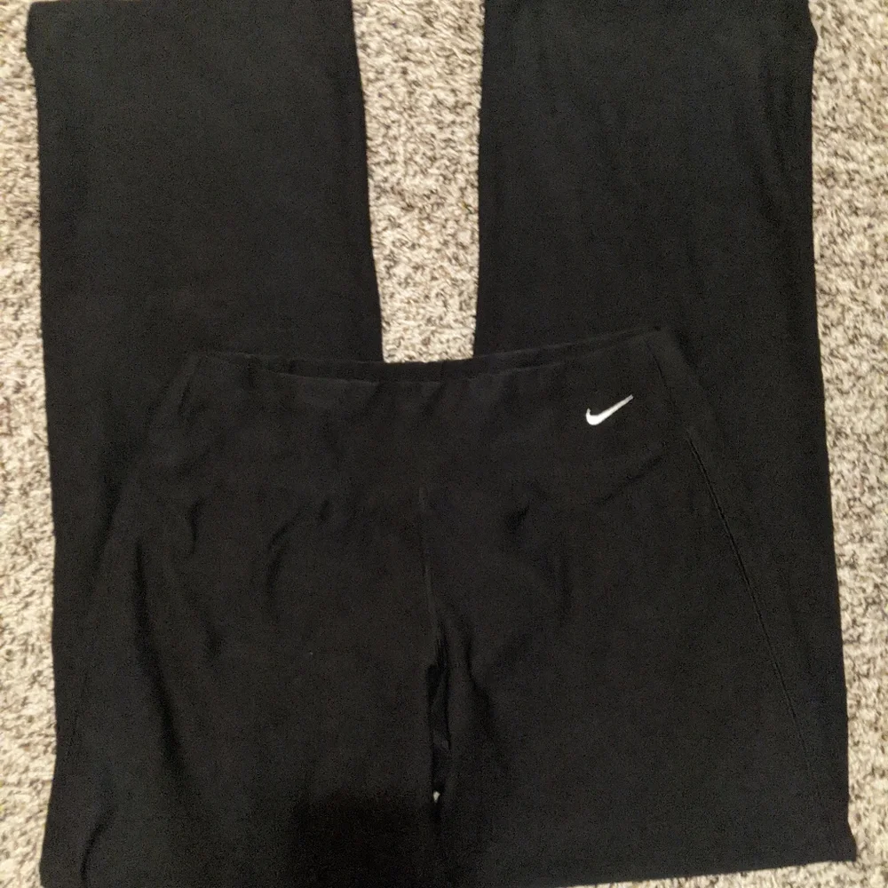 Nike bottoms - Picture 4 of 12